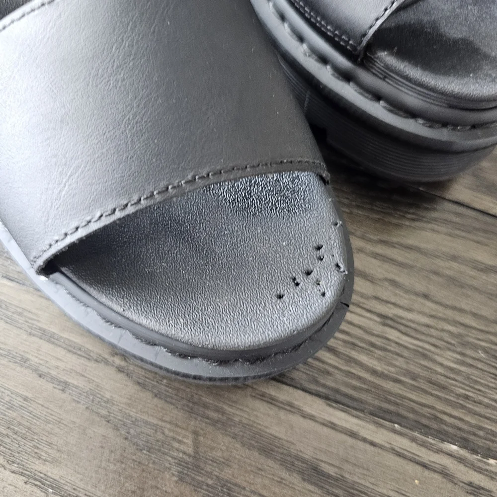 Dr. Martens Voss Sandals - Picture 8 of 8